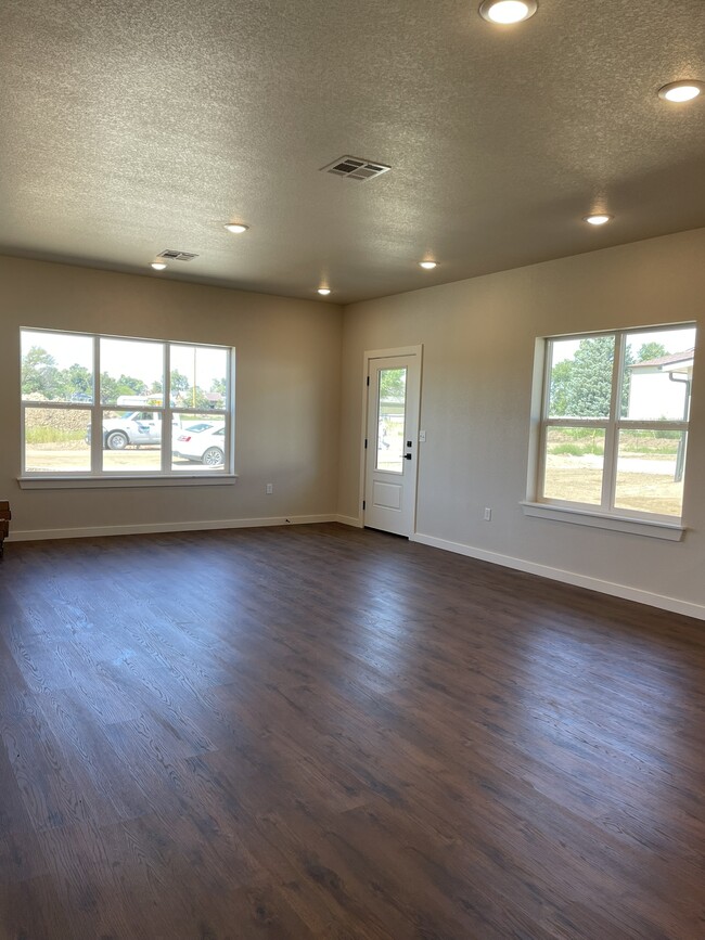 Photo - 427 Grantham AvenueUnit A