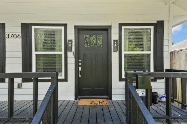 Photo - 3706 Nathaniel Brown St