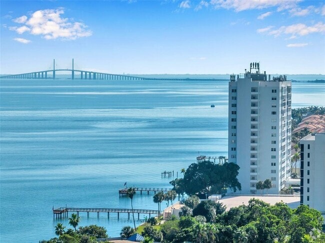 Building Photo - 7200 Sunshine Skyway Ln S Rental