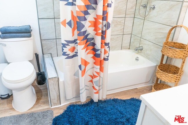 Photo - 348 Laveta Terrace Unidad 2