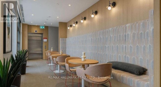 Photo - 720 Whitlock Ave Unit 506