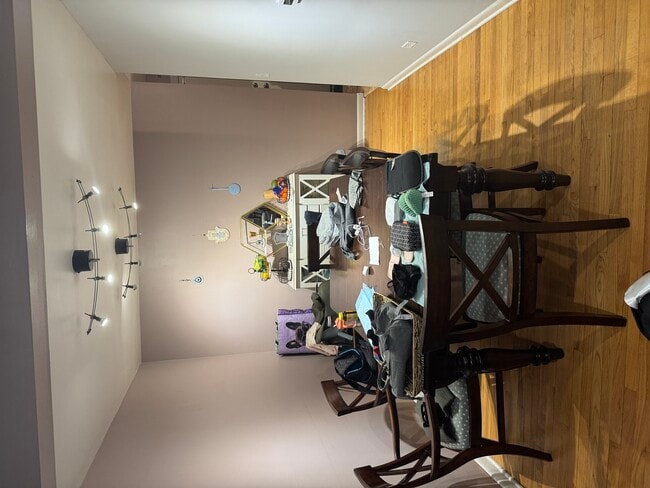 Photo - 531 Glenshire Rd