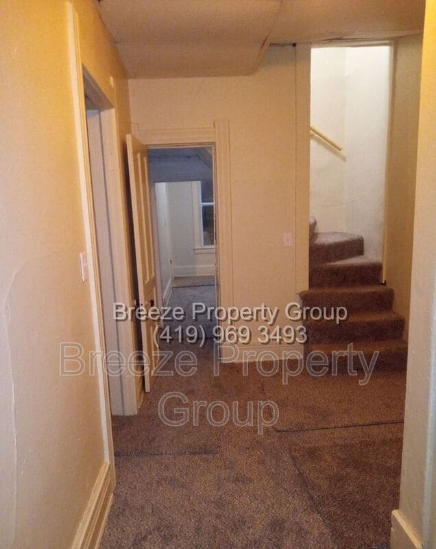 Photo - 3130 Stickney Ave