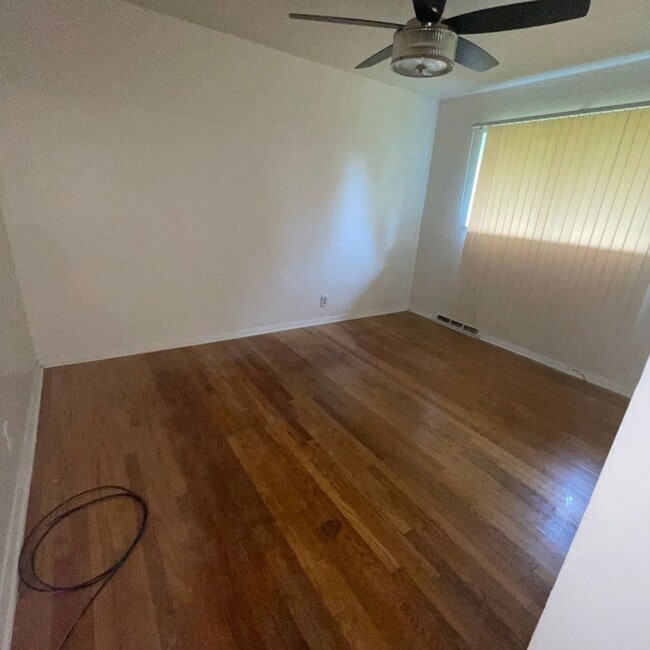 7762 Nacomis Dr