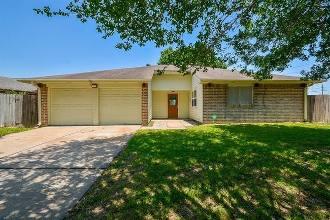 Photo - 15702 Timber Rock Dr House
