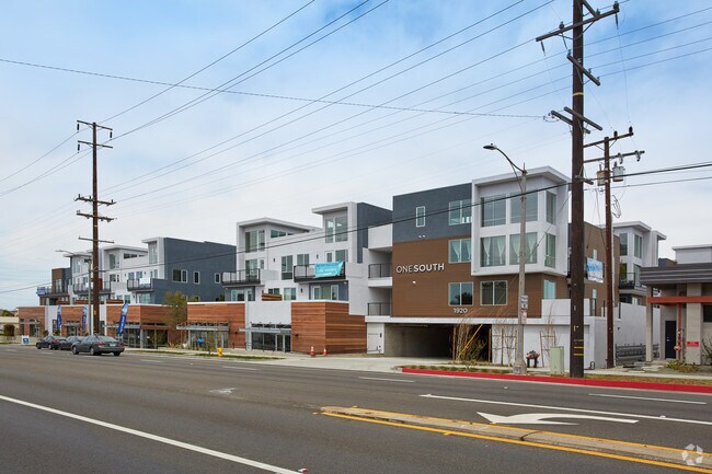 Primary Photo - One South