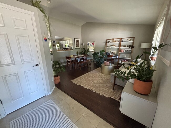 Photo - 1022 Woodside Rd