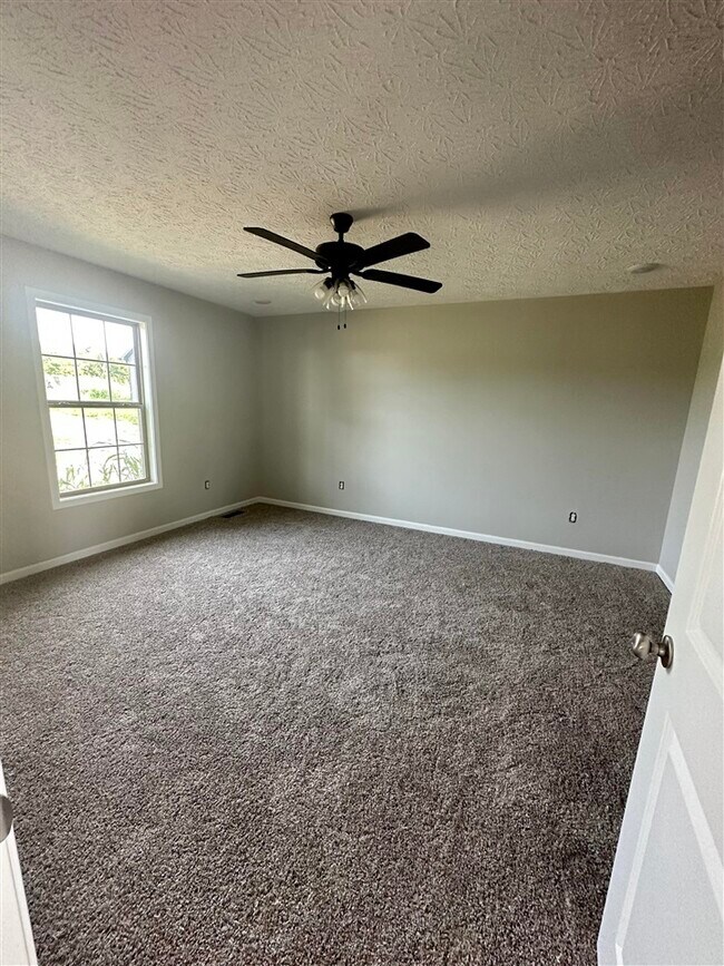 Photo - 394 Halifax-Settle Rd