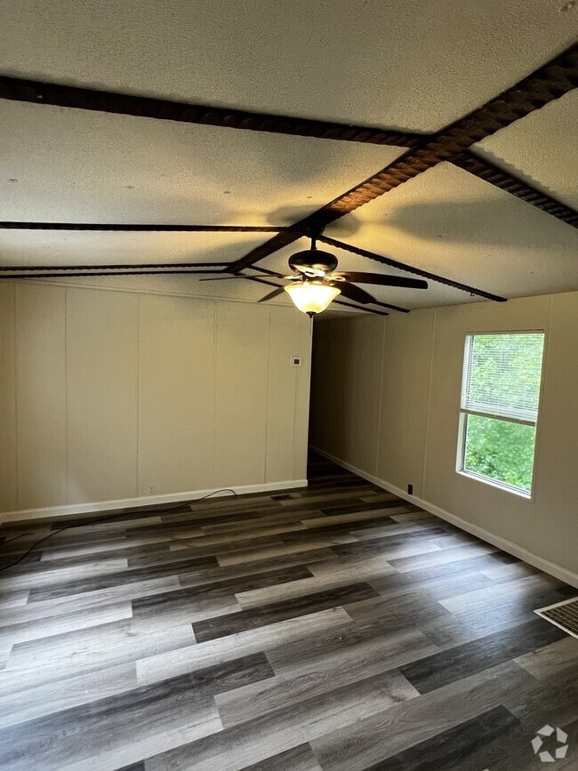 Building Photo - 1031 Aaron Ln Rental