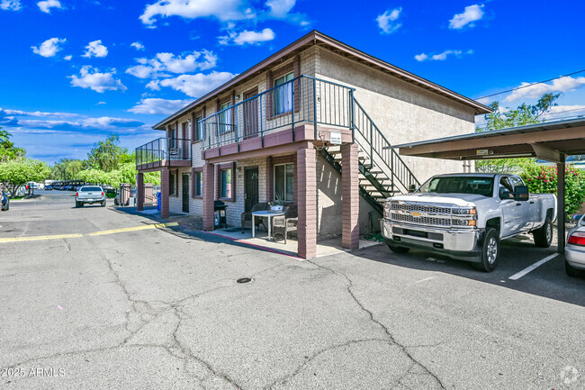 Building Photo - 1234 N 36th St Unit 207 Rental