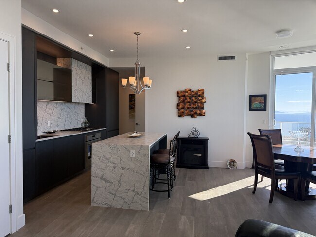 Photo - 1342 Johnston Rd