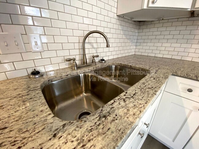 Photo - 2140 Lowrie St Unit 2