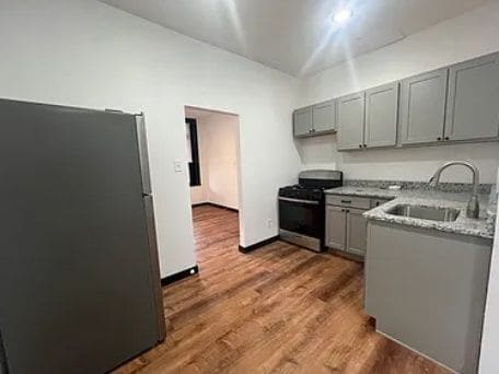 Photo - 31 W James St Unit 1f