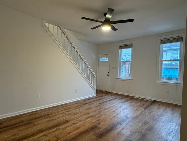 Photo - 16 Sycamore St