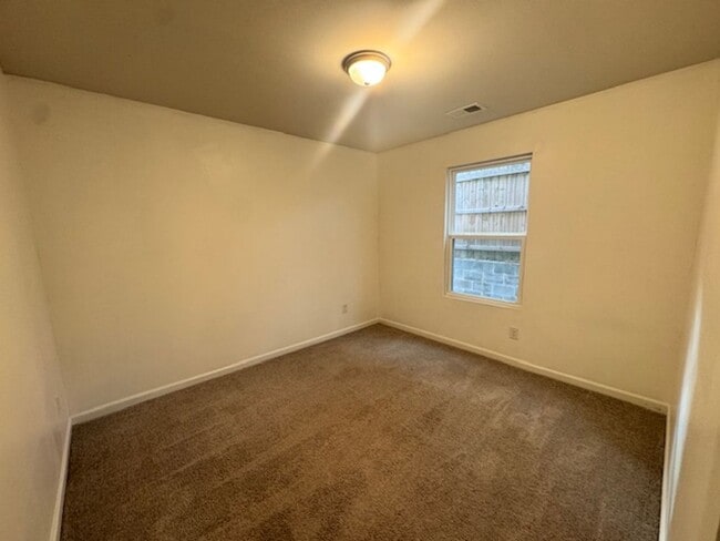 Photo - 201 N Sanford Ave