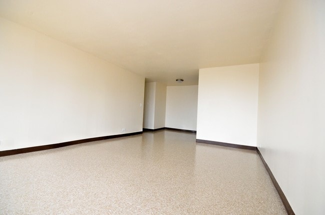 Photo - Eastwood Garden Apartments