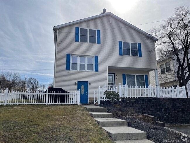 Building Photo - 20 Virginia Ave Unit 20-A Rental