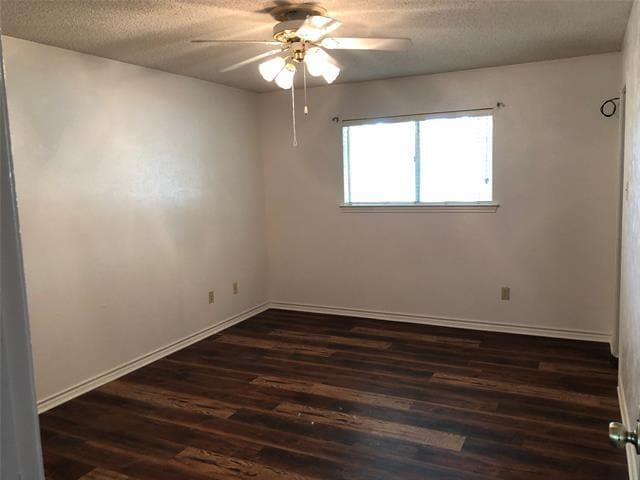 Photo - 2003 Glenn Ln