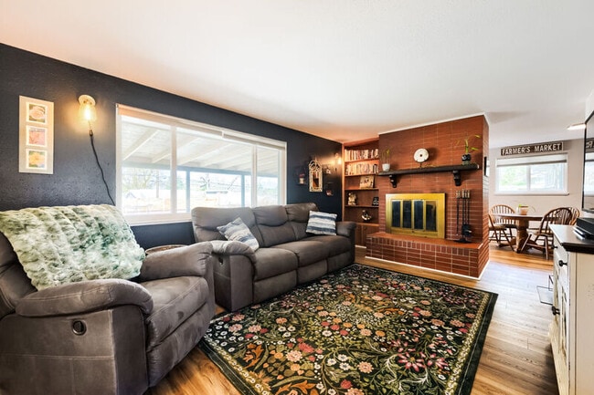 Photo - 2118 Monteagle St