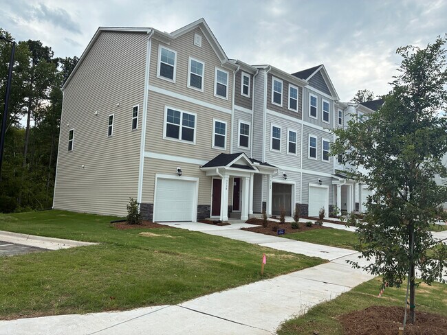 Room in Townhome on Gypsum Dr