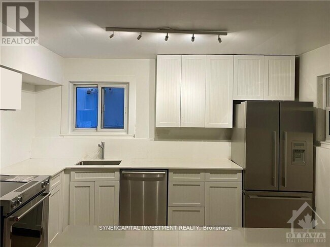 Photo - 125 Putman Ave