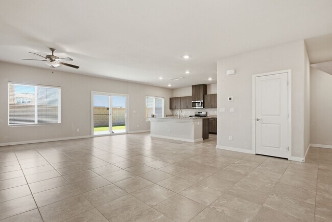 Photo - 3763 Corellia Ave