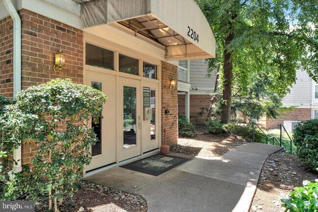 Photo - 2204 Westcourt Ln Unidad 313