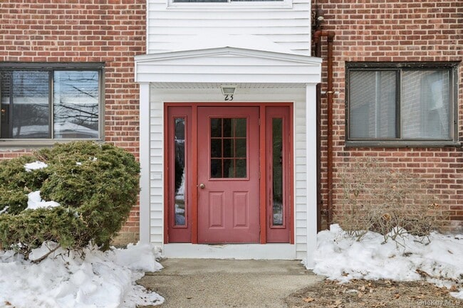 Photo - 23 Lawrence Dr Unit A