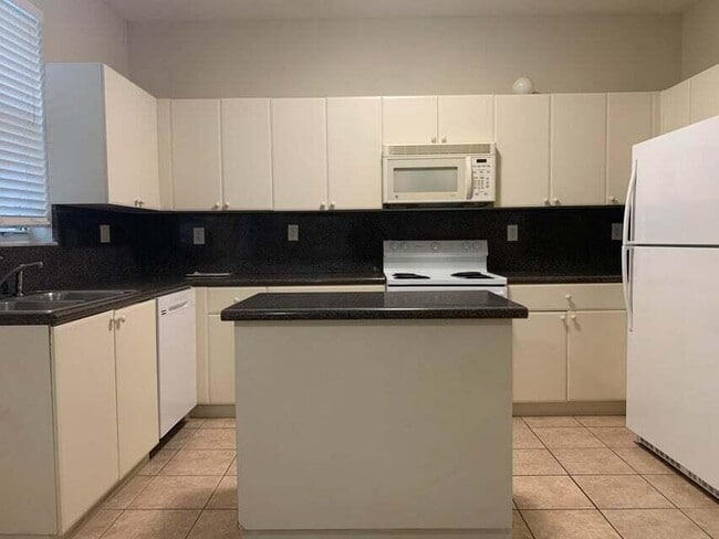 Photo - 3507 Shoma Dr
