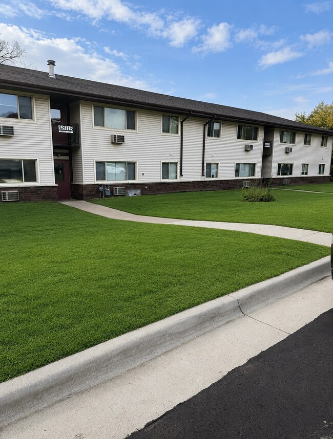 Photo - Dale Street Apartments