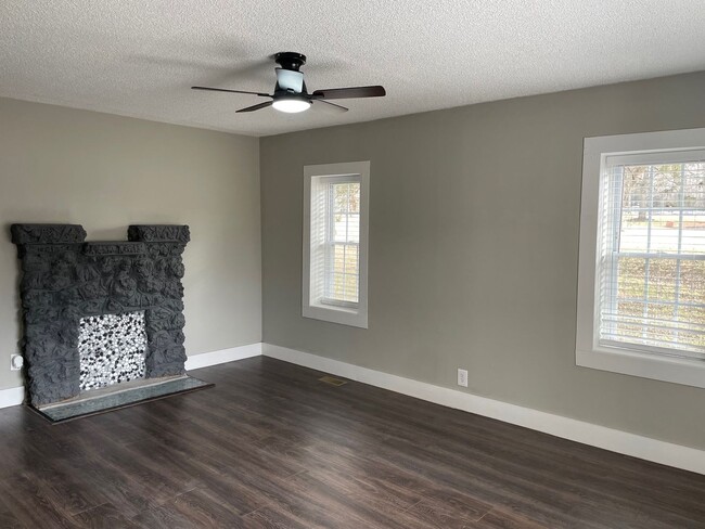 Photo - 3 BED, 1 BATH HOME