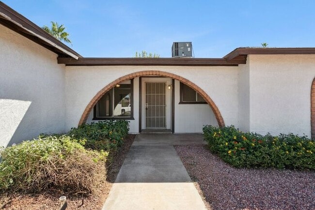 Photo - 2213 S Saratoga