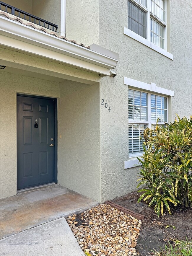 Photo - 160 SW Peacock Blvd