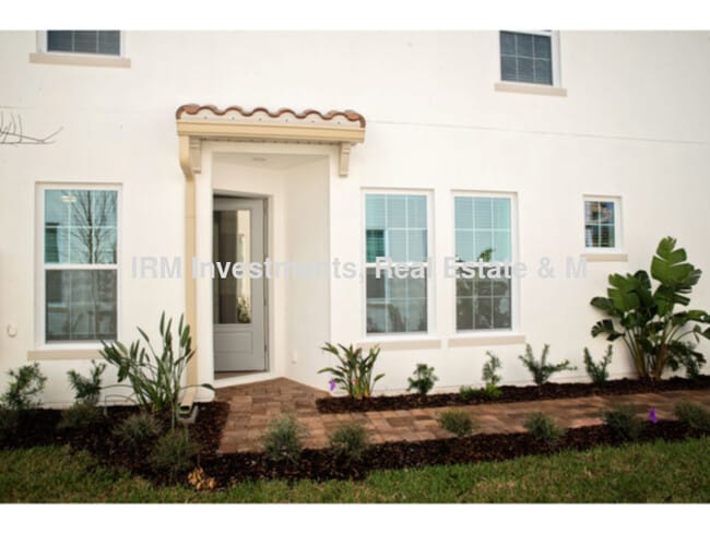 Photo - 3 bed 2.5 bath townhome 2 car garage