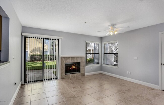Photo - 100 Fairway Park Blvd Unidad 1304