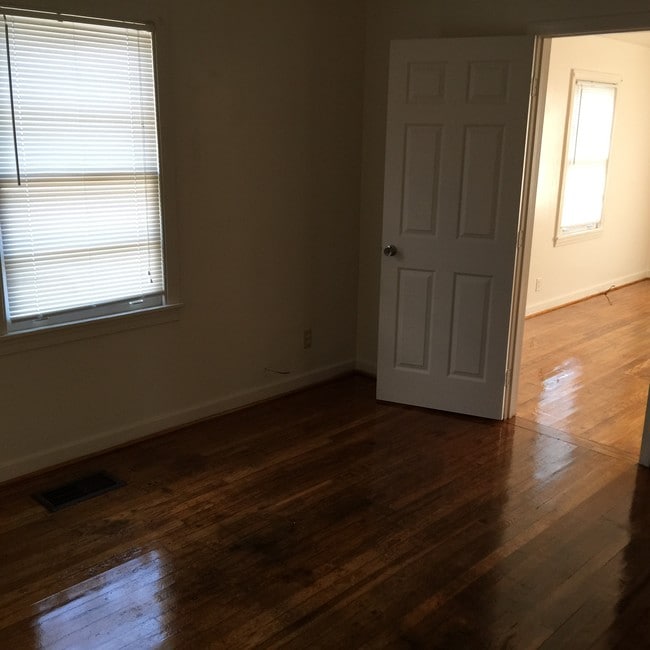 Photo - 3927 37th Ave N