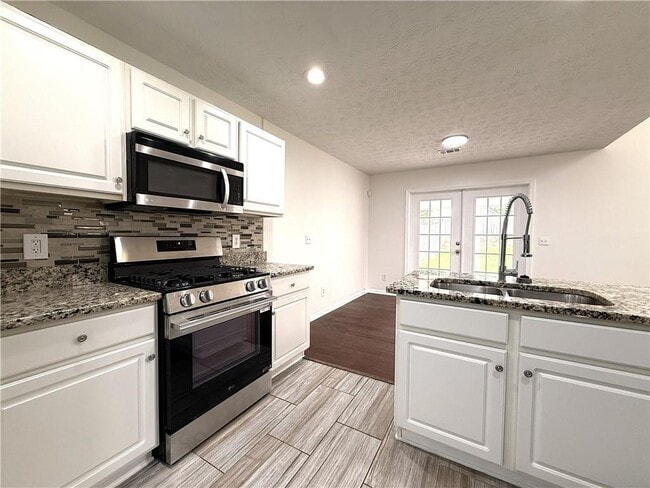 Photo - 2150 Lexington Ln