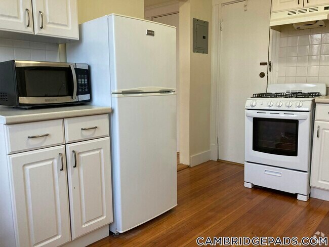 Building Photo - 279 Harvard St Rental