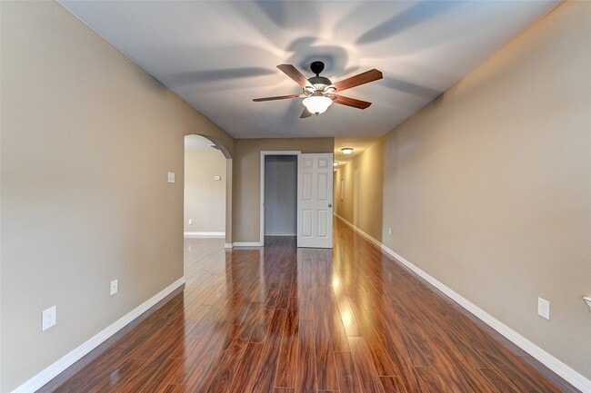 Photo - 808 E 32nd St