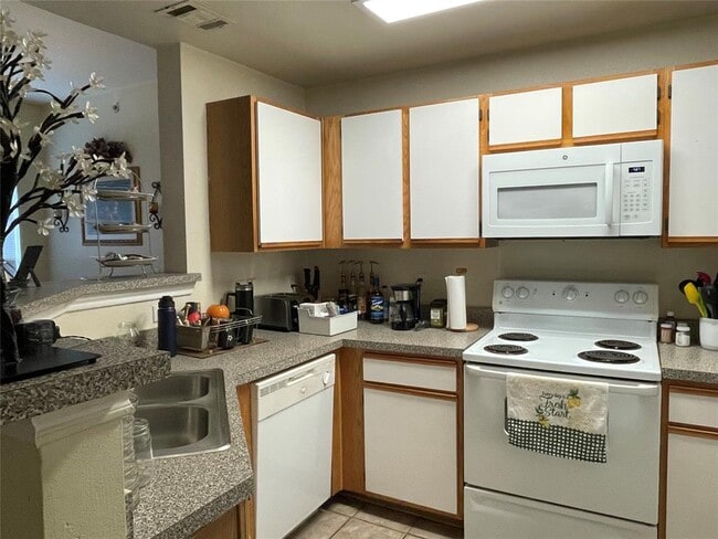 Photo - 2320 Gracy Farms Ln Unidad 1123