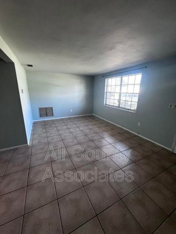 3404 Devonshire Dr