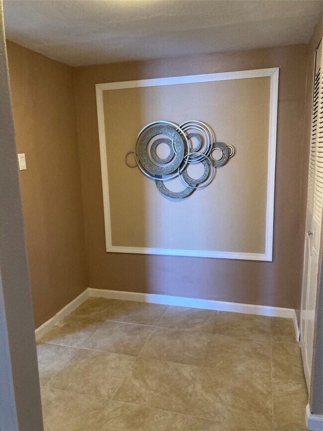 Photo - 7520 Hornwood Dr Unit 1204