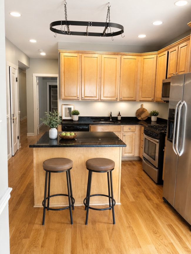 Photo - 2429 W Leland Ave Unit #1