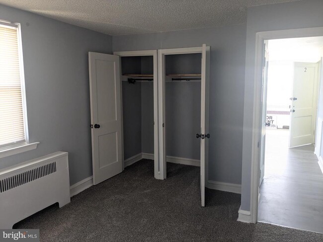 Photo - 1327 E Weaver St