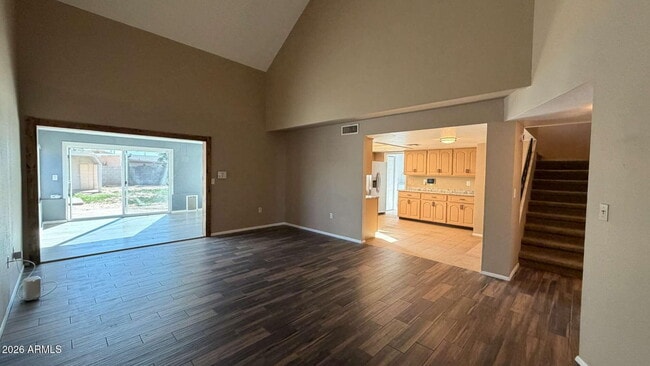 Photo - 2423 E Maryland Dr