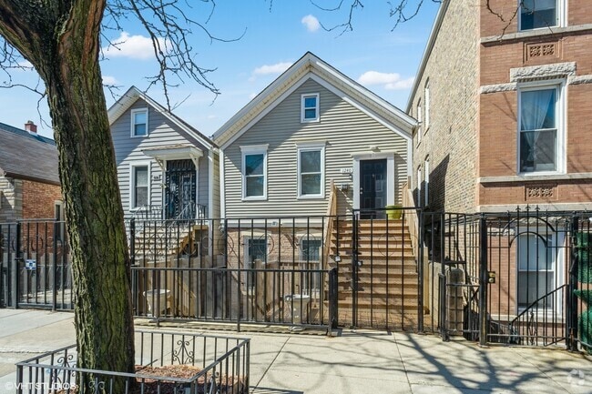 Building Photo - 1240 N Greenview Ave Unit 2 Rental