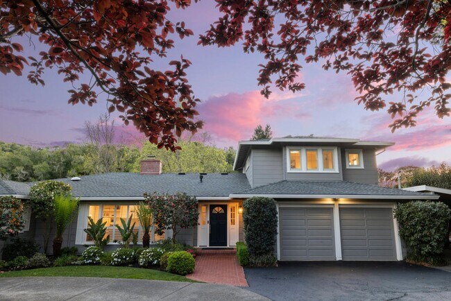 Photo - Impressive Sleepy Hollow Home on 1 Acre!  ...