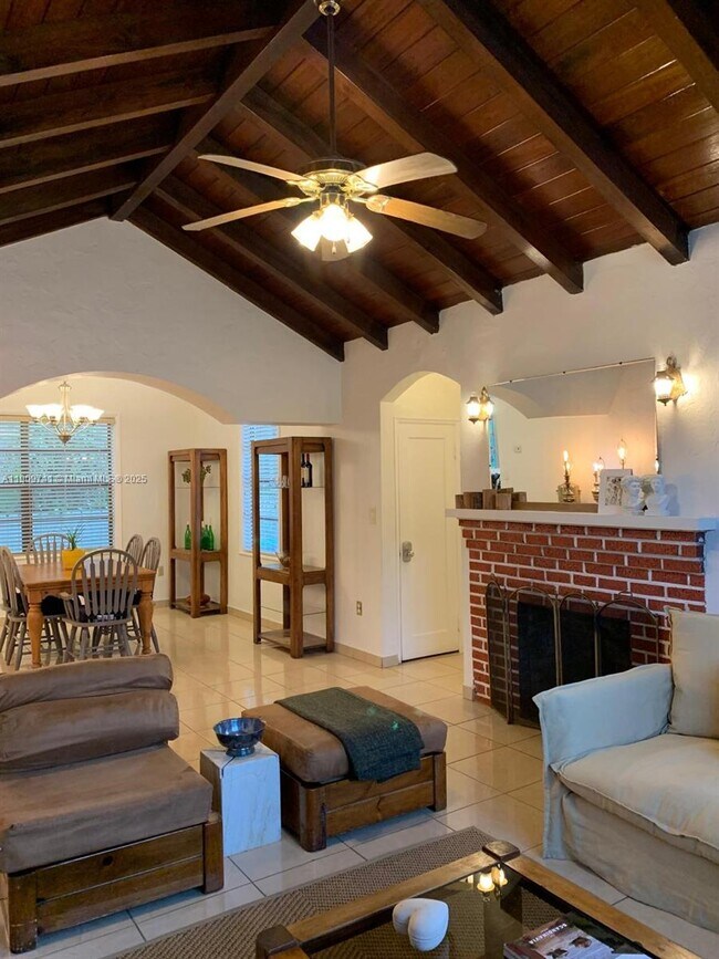 Photo - 1860 SW 17th Terrace