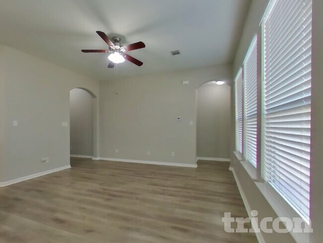 Photo - 12850 Spruce Cir