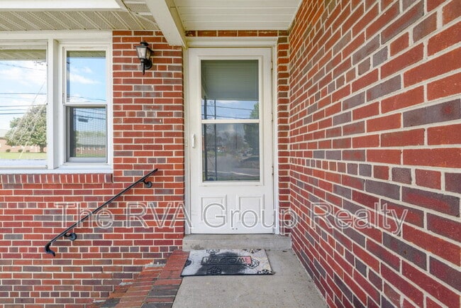 Photo - 2201 Lydell Dr